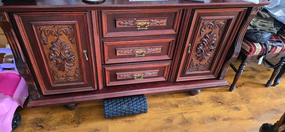 Komplet mebli zdobionych dębowych swarzędz 1995