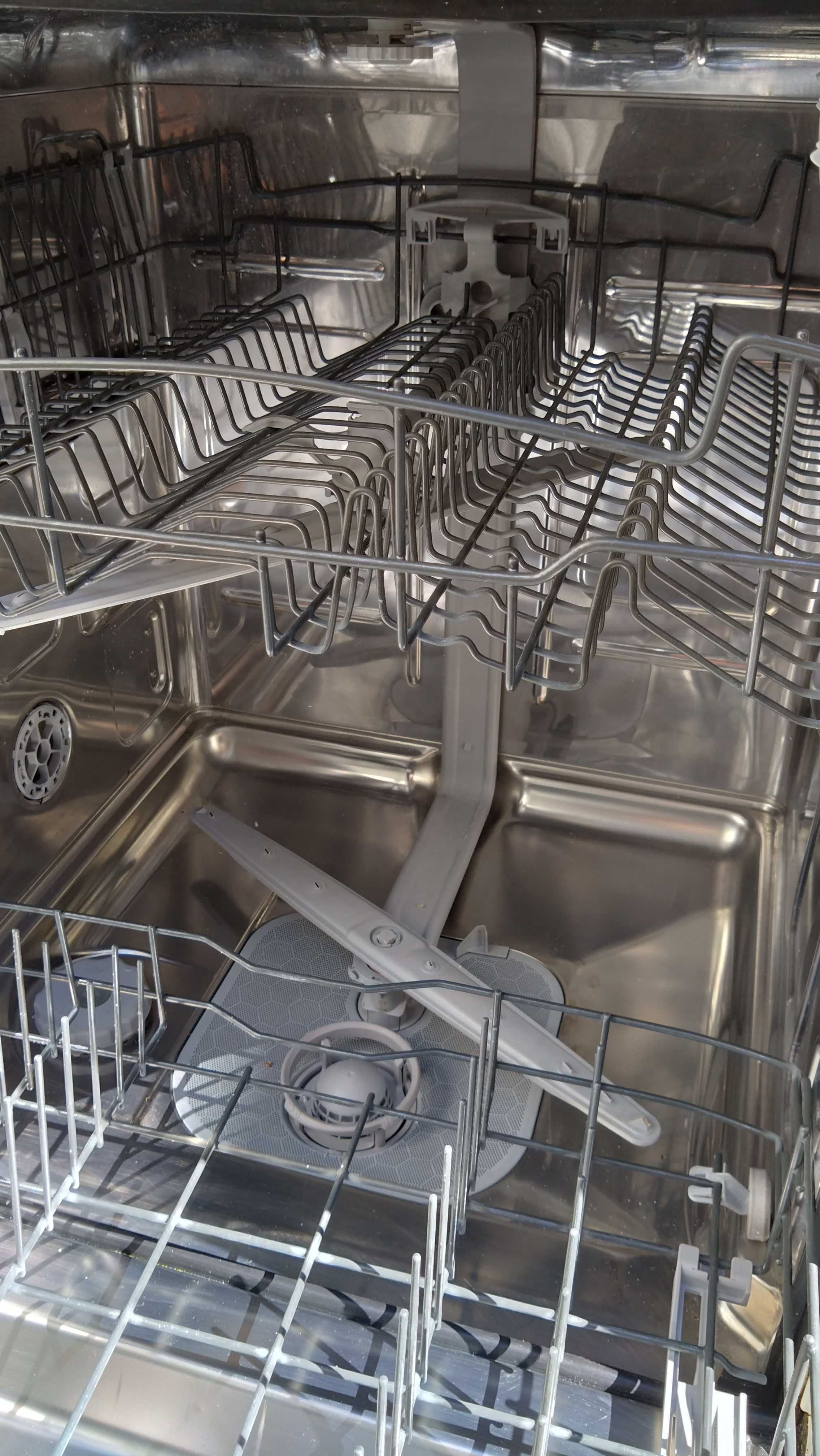 Zmywarka Whirlpool ADP 2300 biała wolnostojąca