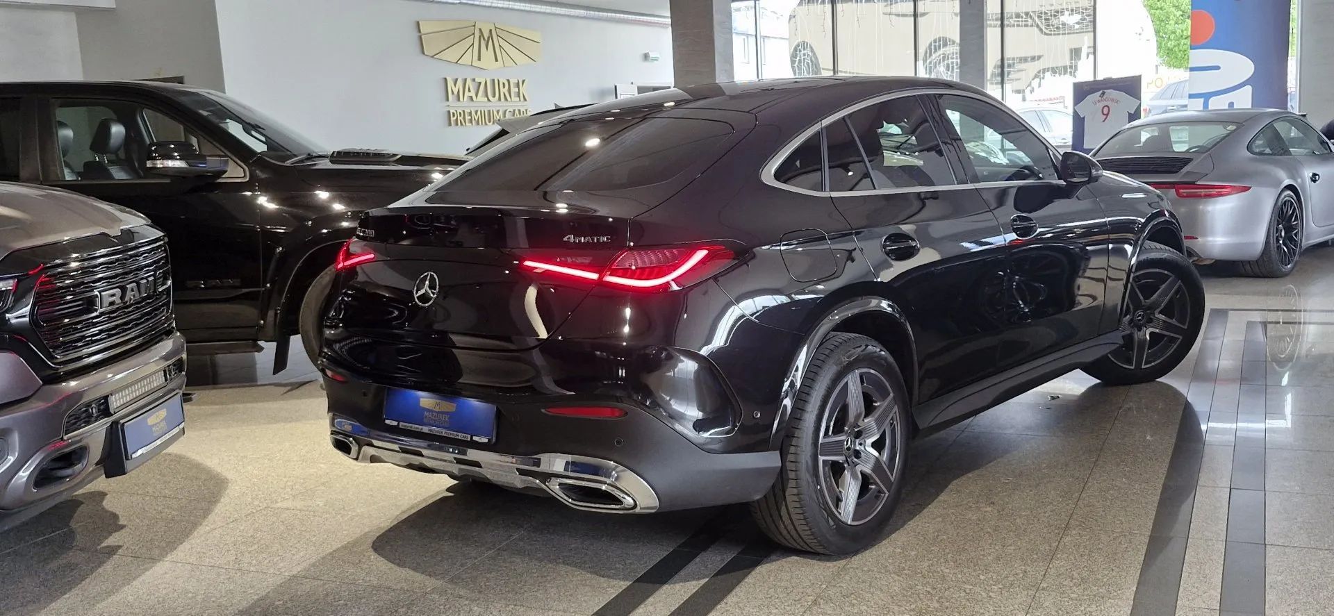 Mercedes-Benz GLC 200 COUPE 4M AMG Line Advanced Plus, Digital Light, Kam360, Distronic