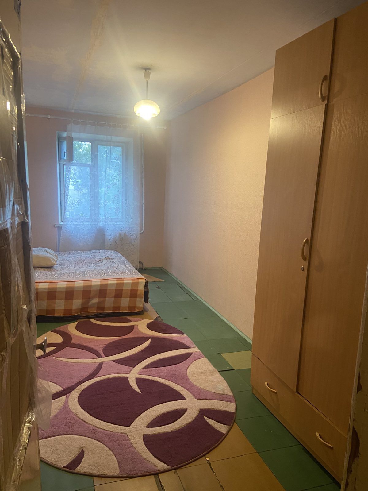 Сдам 3 кв Гагарина 97. Неоплаза. Берём всех.