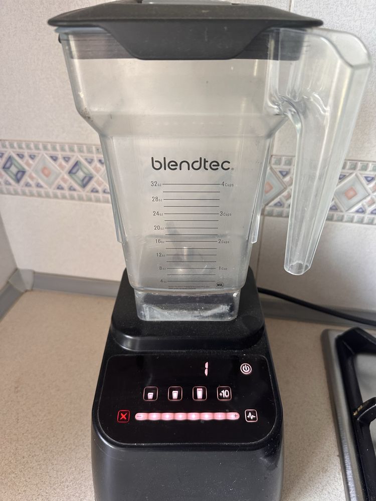 Бленднр Blendtec ctb1