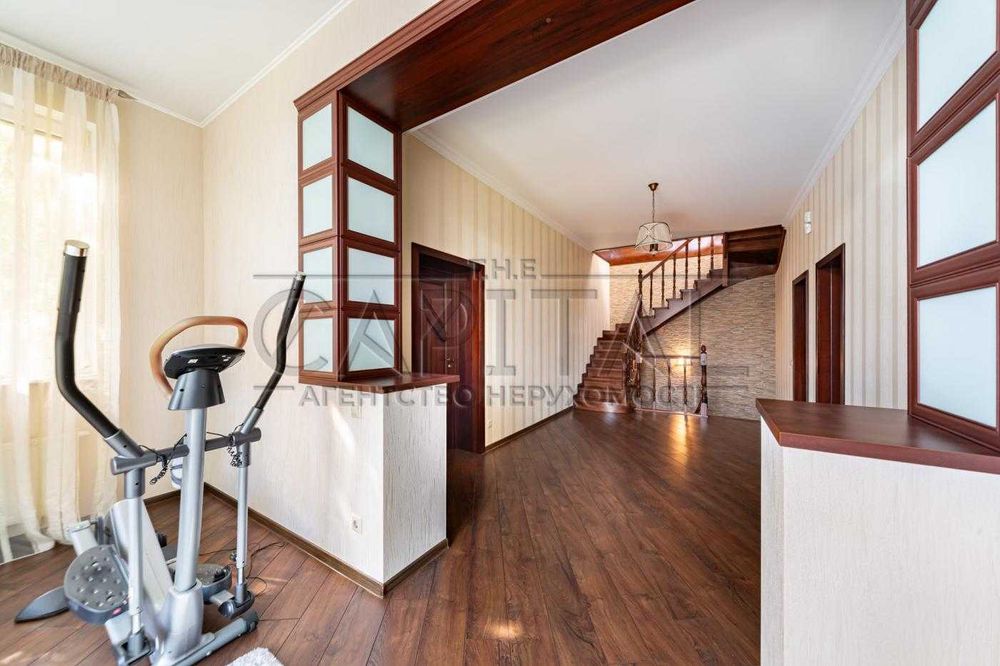 Продаж розкішного будинку в Козині