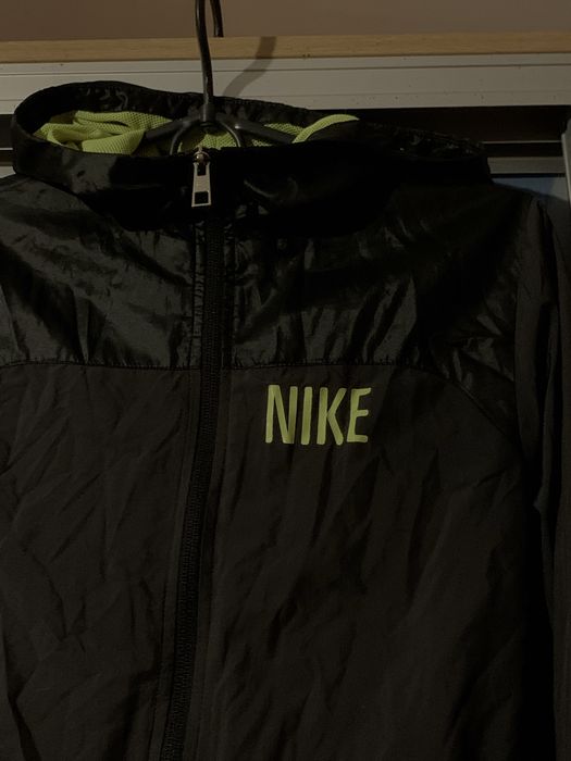 Куртка Nike найк