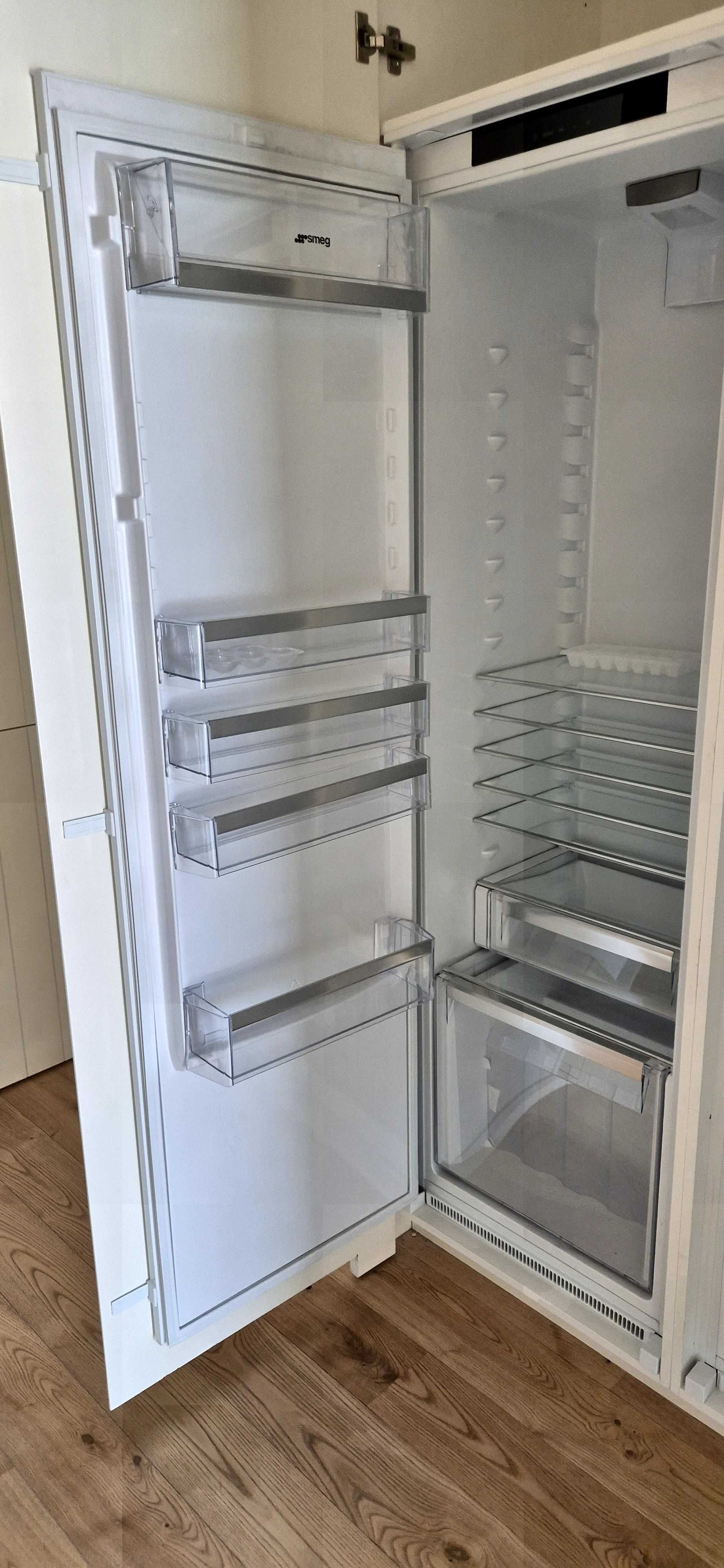 Frigorífico e Arca Smeg Novos