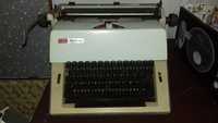 Máquina escrever como nova e completa a funcionar