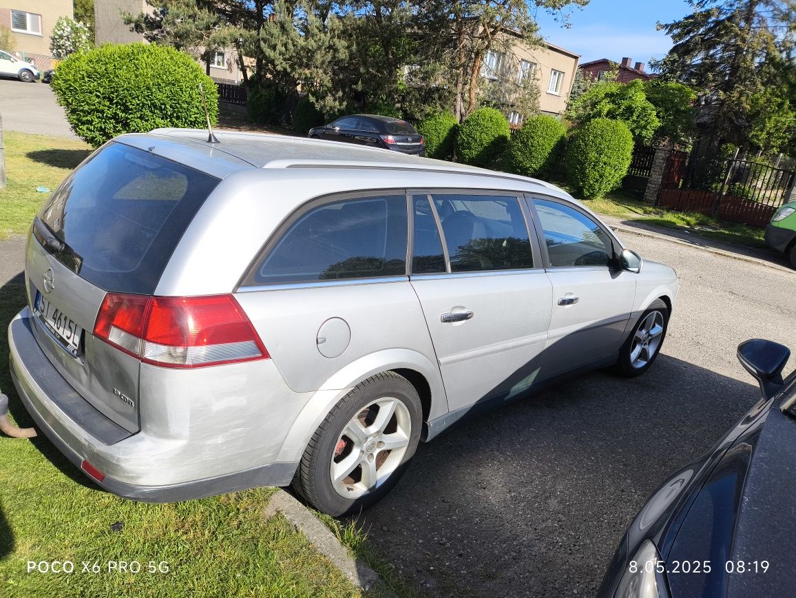 Opel Vectra C lift 1.9 CDTI 120km. Dobrze wyposażona, klima hak.