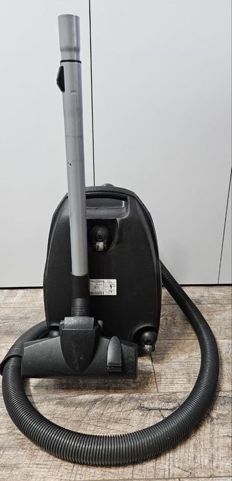 Продам пилосос Electrolux