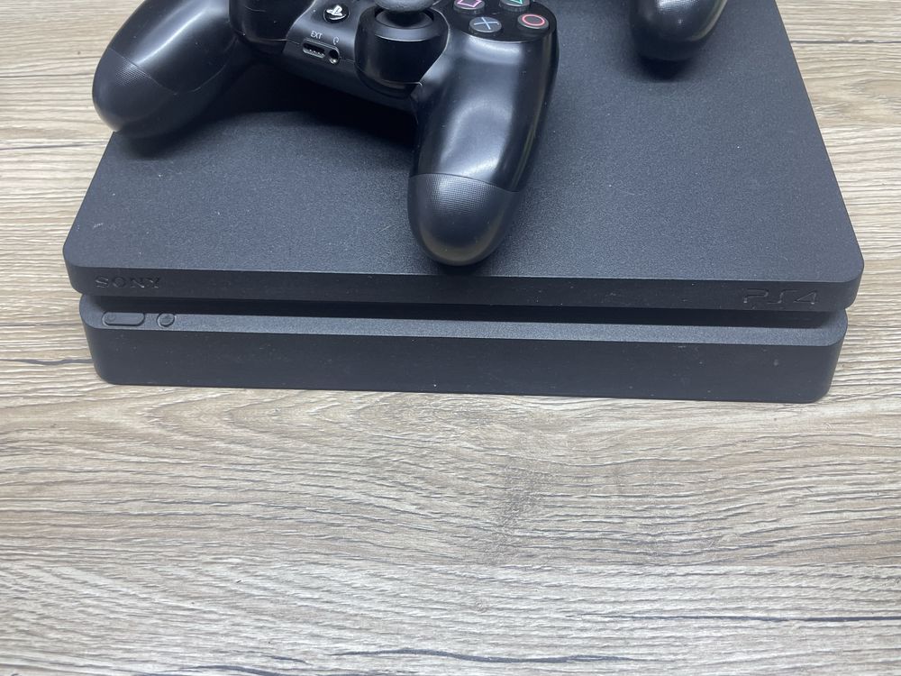 Playstation 4slim