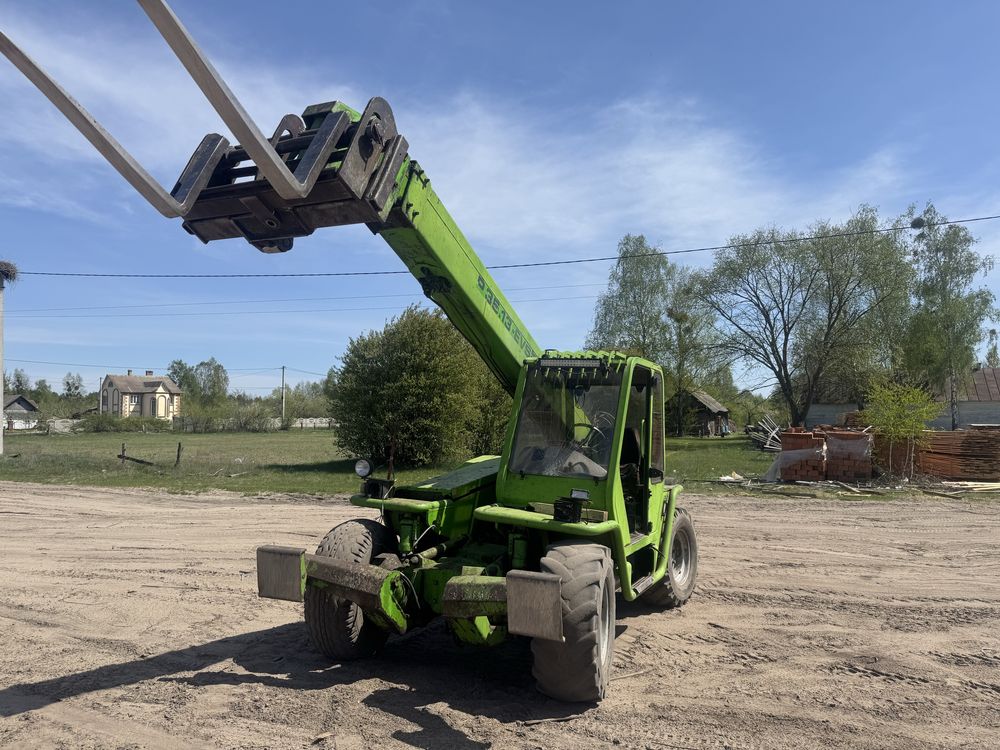 Продам навантажувач