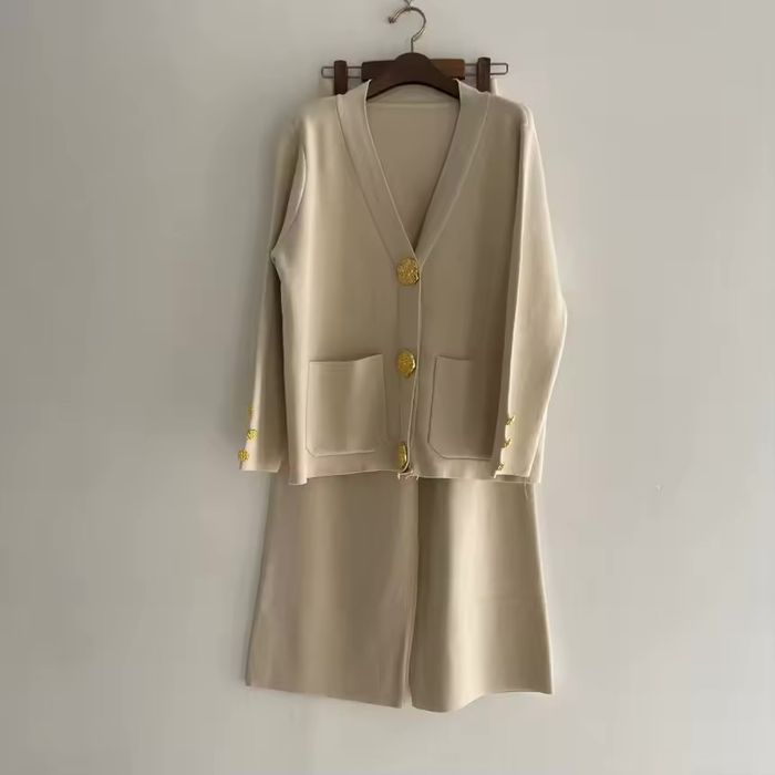 Вʼязаний костюм кардиган зі штанами s