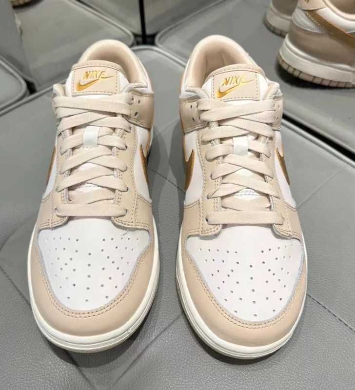 Duunk Low Gold Swoosh 39