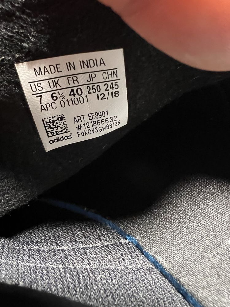 Кросівки  40р. Adidas Coast Star EE8901