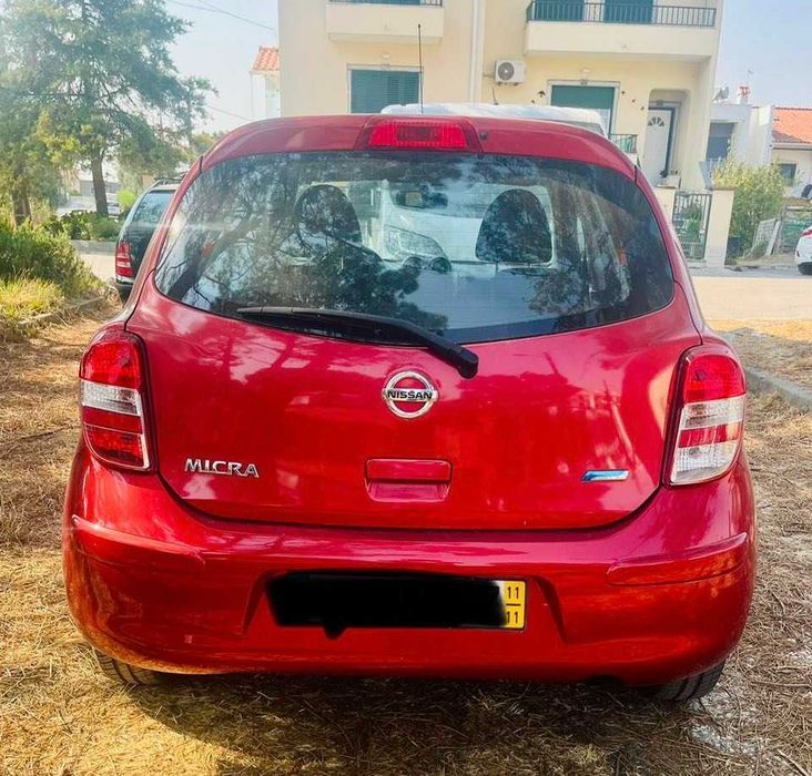 Nissan Micra Teckna 1.2cc a gasolina do ano 2011