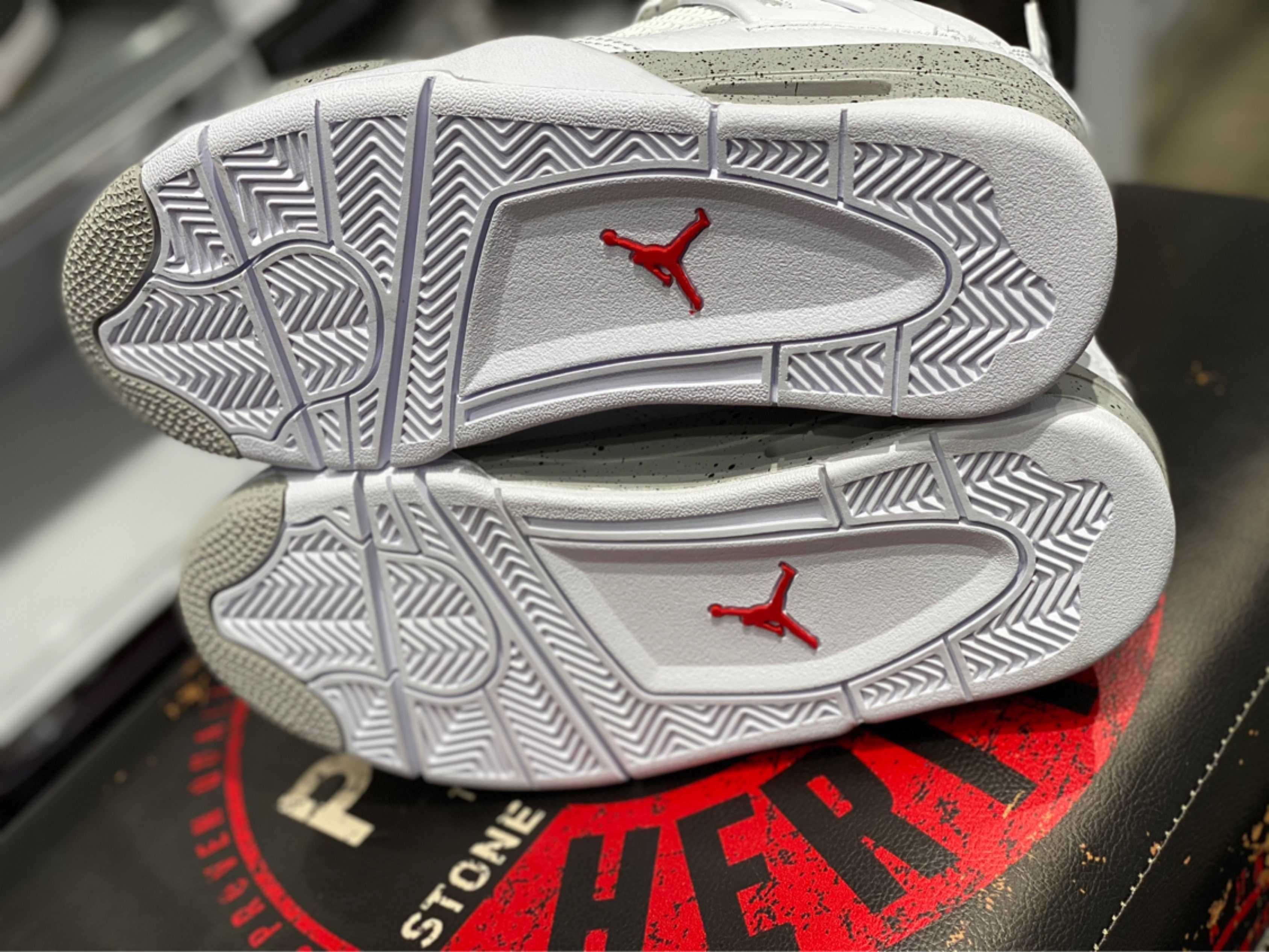 Jordan 4 Retro Białe Oreo Buty codzienne nowe z metką R.42