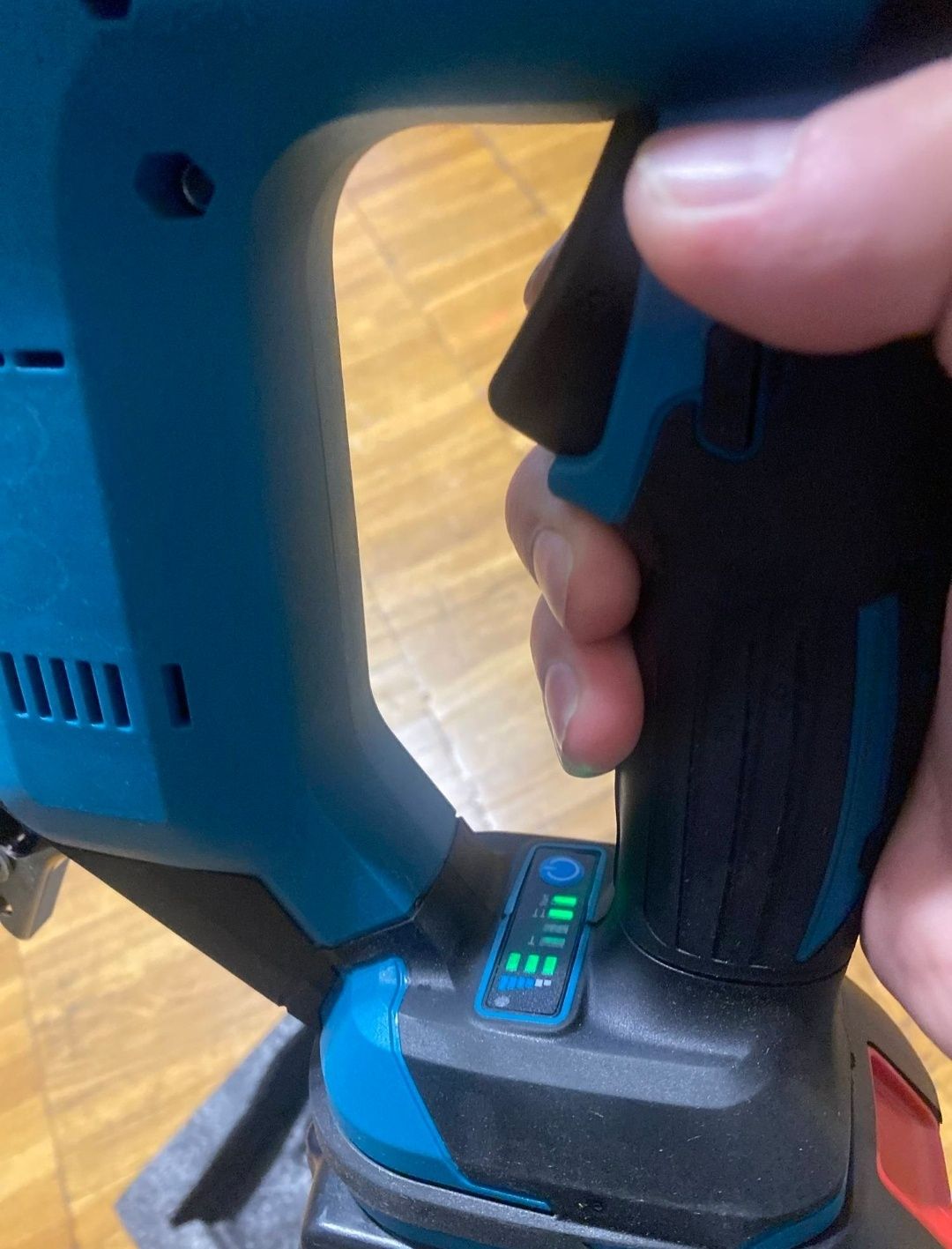 Pistola Pregos Automática Bateria Sem Fios - Inclui bateria e carregad