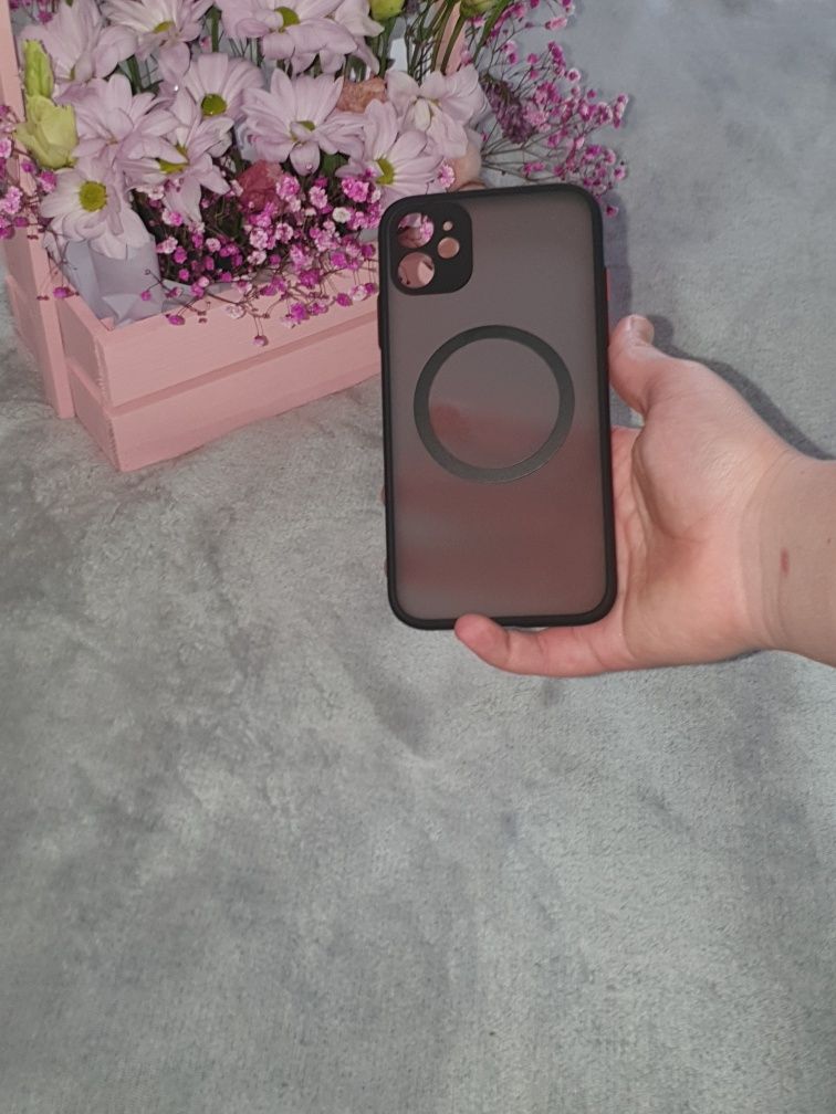 Продам чохли на iphone 11