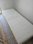 Cama de solteiro ikea