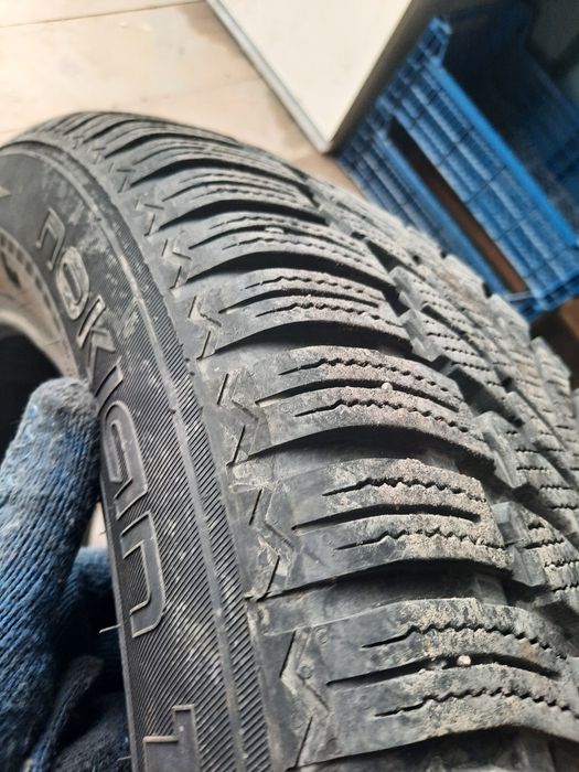Продам шини У ВІДМІННОМУ СТАНІ 235/55 r19  ПАРА 2ШТ.
