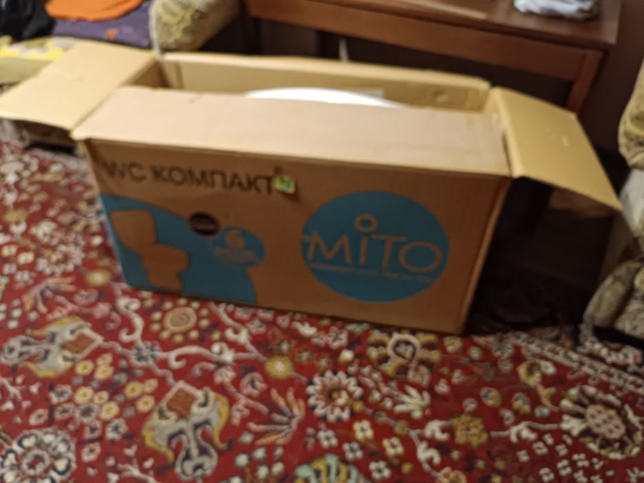 Срочно. Продам унитаз-компакт