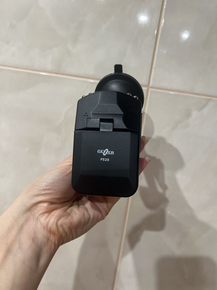 Gazer f525 відеореєстратор реєстратор для авто