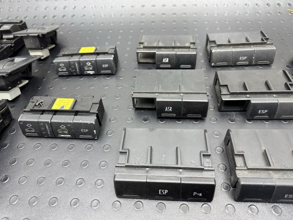 Кнопка Audi A6 C5 Ауді А6 С5 кнопки