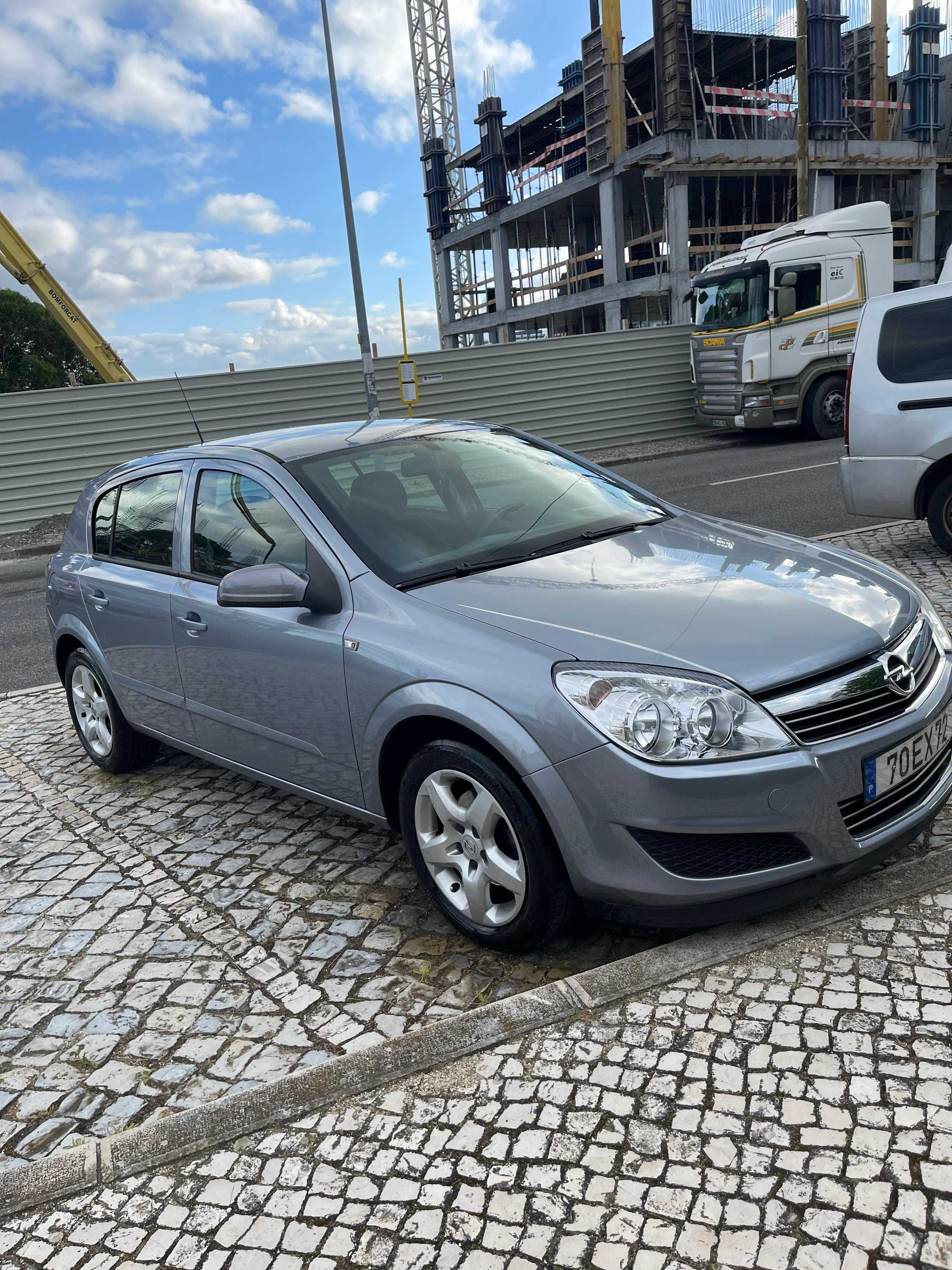 Opel Astra 1.3 CDTI Cosmo
