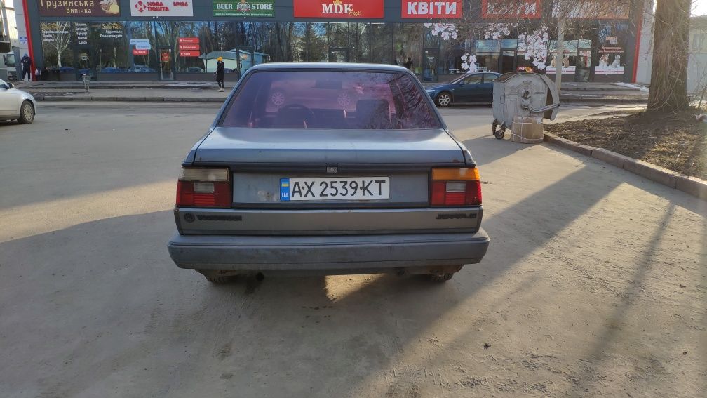 Volkswagen Jetta купе 1986г
Газ/бензин,