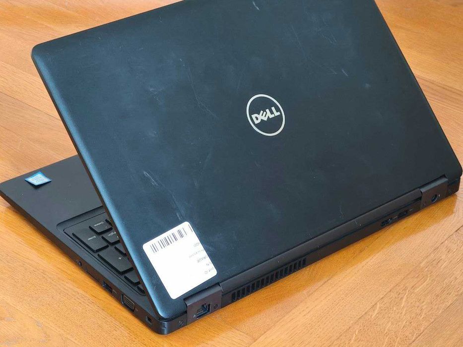 15.6" Dell Precision 3520 i5-7440hq/IPS FHD/8Gb DDR4/SSD 256Gb