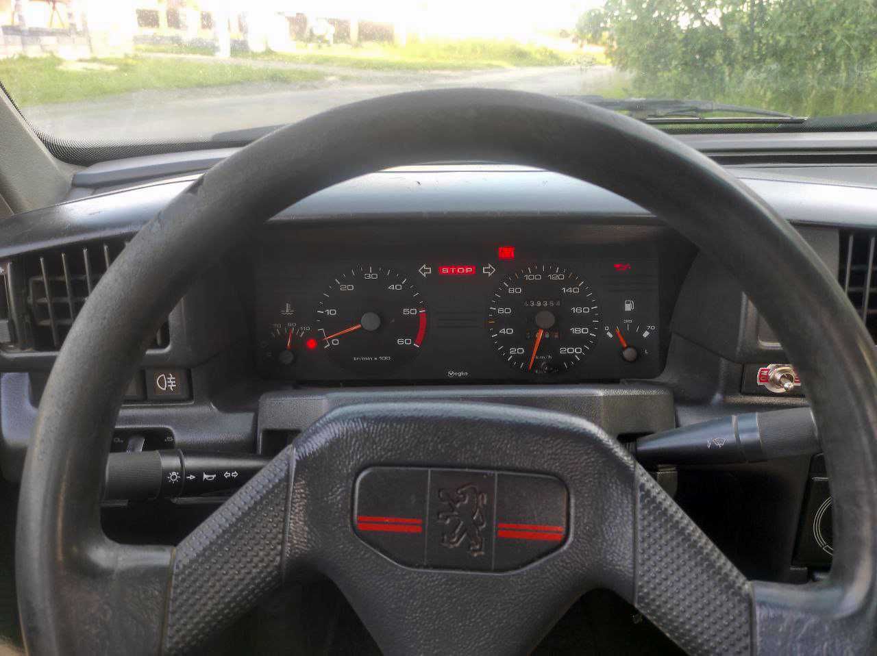 Продам Пежо 405 1.8 дизель