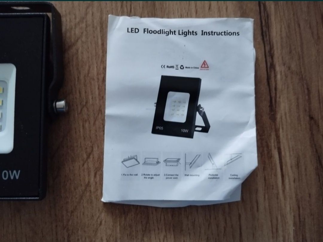 Mini reflektor zewnętrzny LED 10W