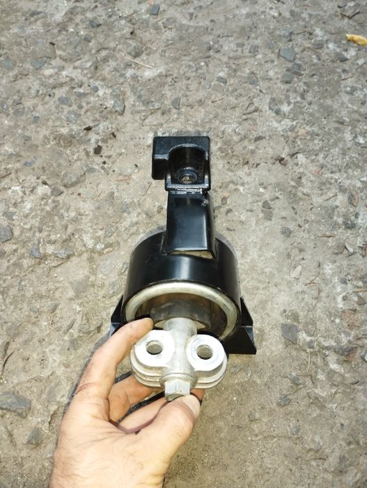 Ліва подушка Двигуна Шевроле Лачеті