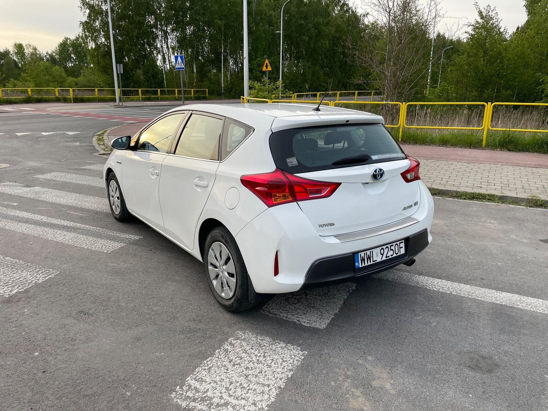 Toyota Auris Toyota Auris Hybrid 1.8
