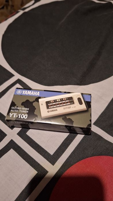 Тюнер для гитары(бас) Yamaha yt-100