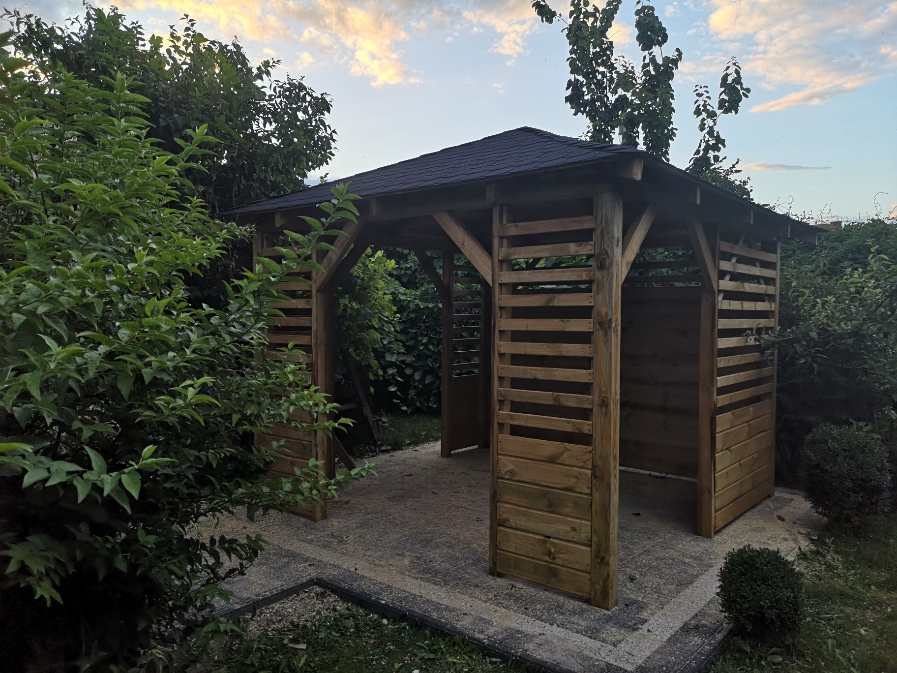 Altana drewniana ogrodowa  300 x 300 cm Słupy 10 x 10 cm