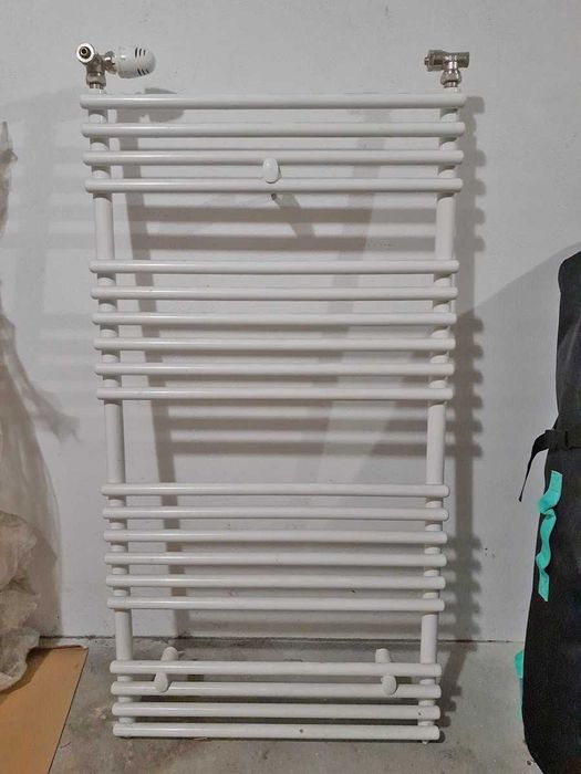 Grzejnik łazienkowy 50 x 155 nowy + termostat