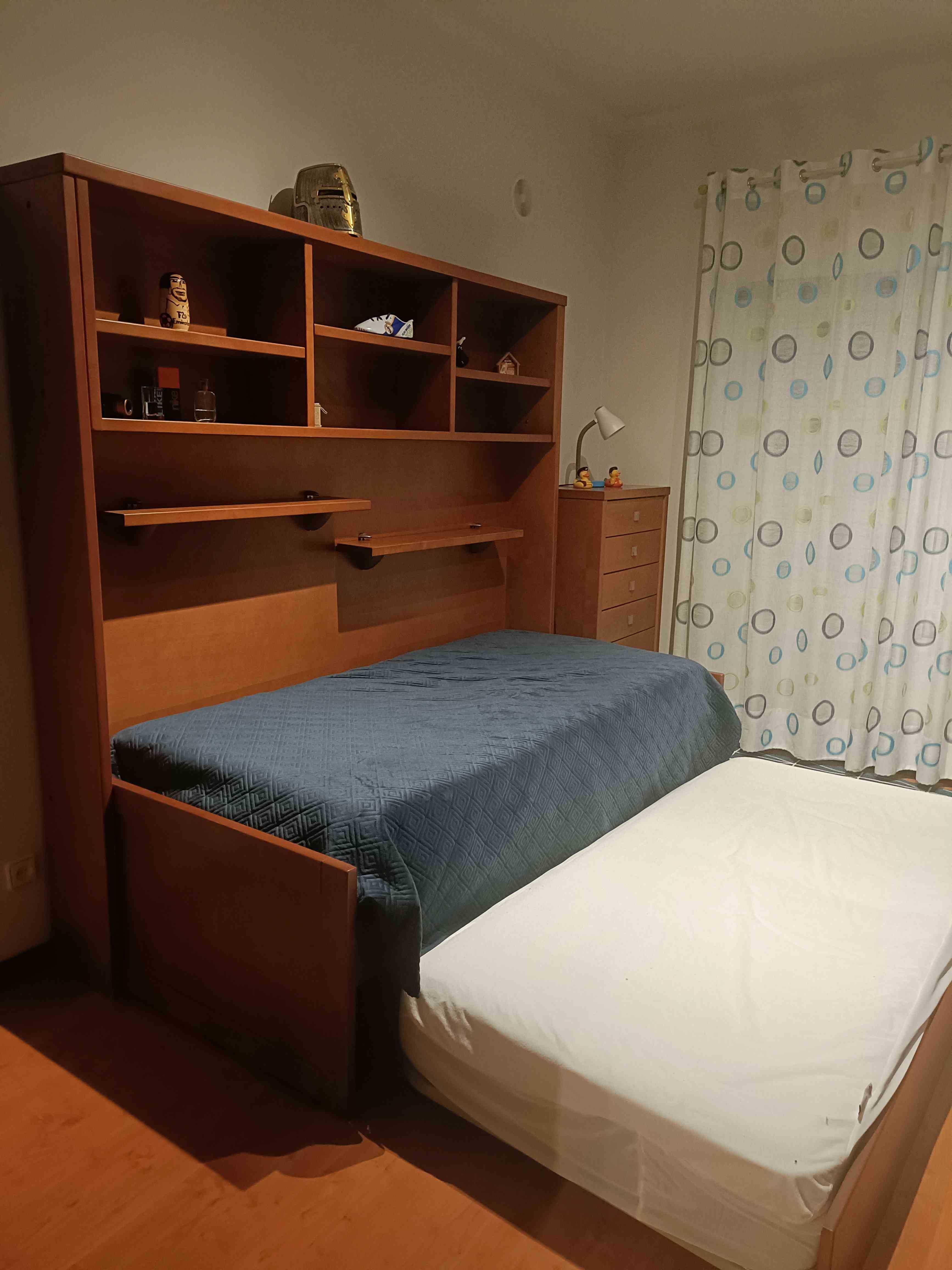 Cama studio em faia
