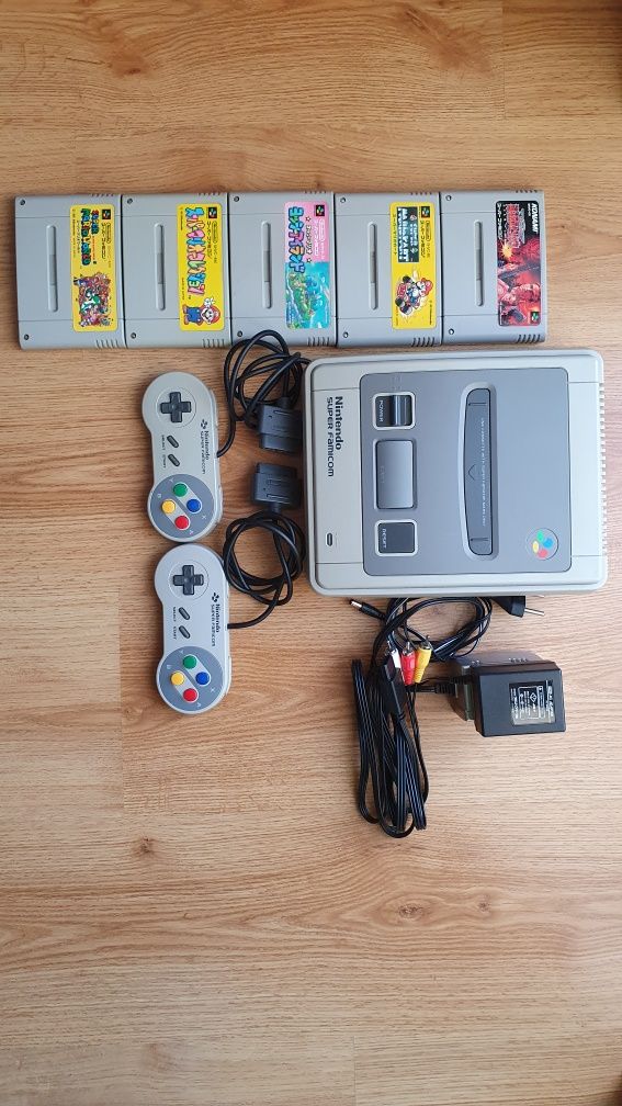 Konsola Nitendo Super Famicom SNES