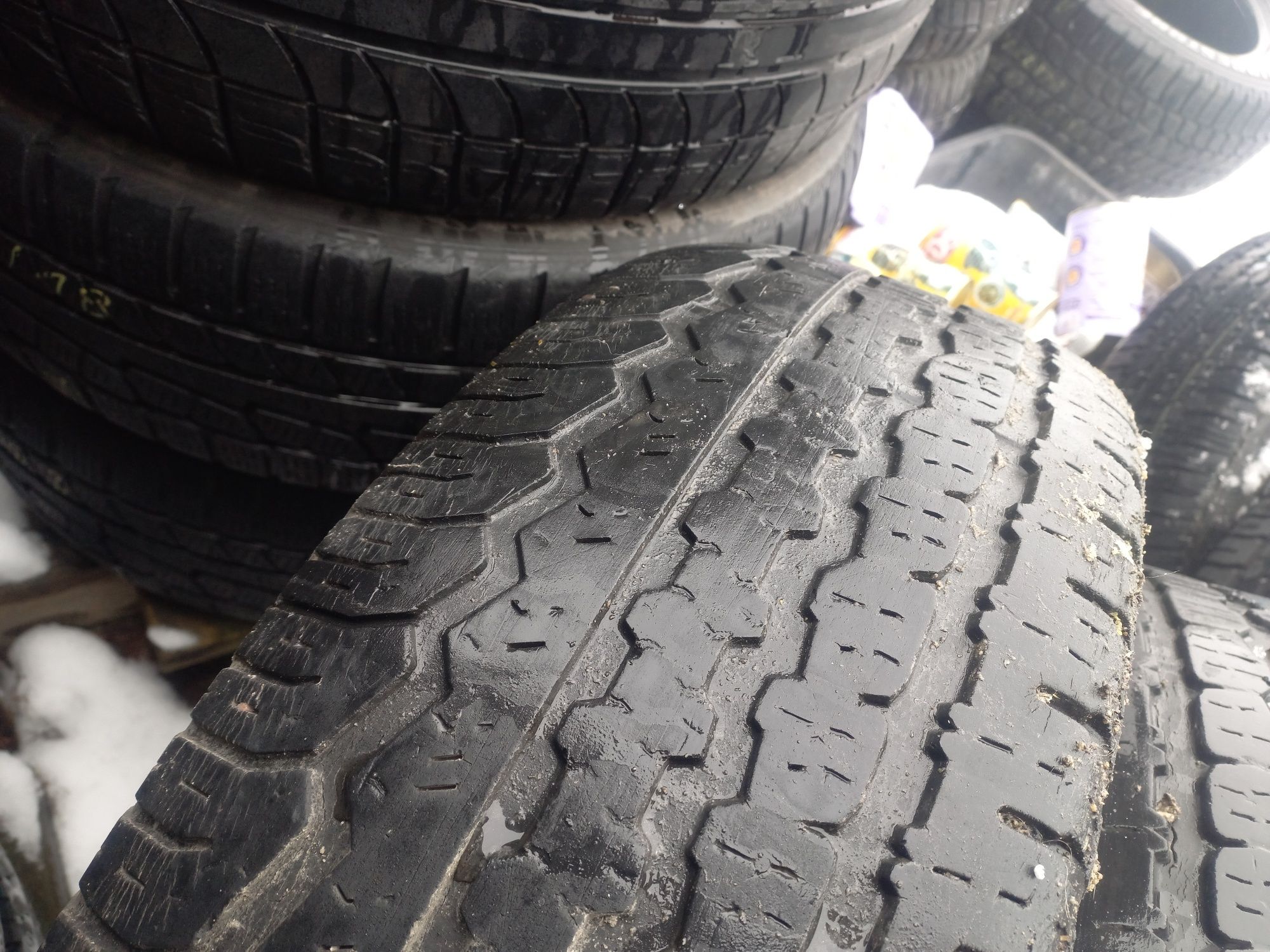 Cena za 3 opony AT 255/70/16 BfGoodrich Jeep 4x4