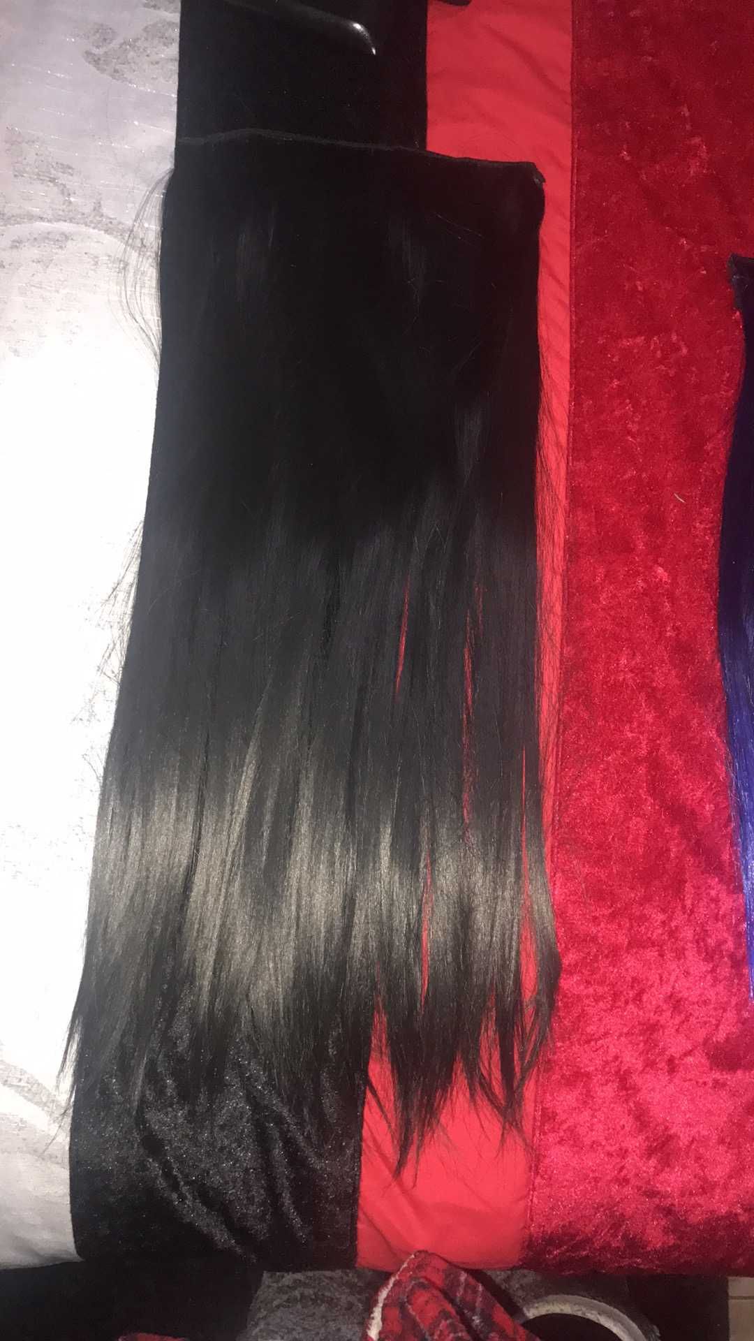 extensões para cabelo, preto e outras azuis