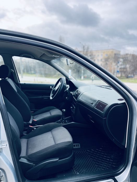 Продам надійний автомобіль