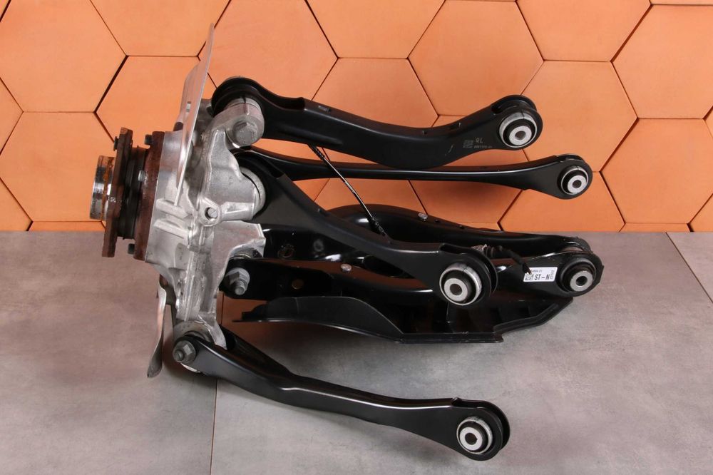 BMW 3 G20 G21 Цапфа підвіска задня ліва права