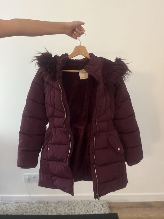Ciepła kurtka zimowa dziewczęca bordowa z kapturem – rozmiar 140