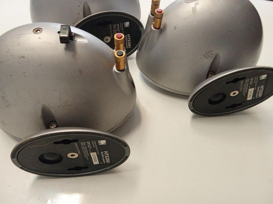 Conjunto de 3 Colunas Kef HTS2001