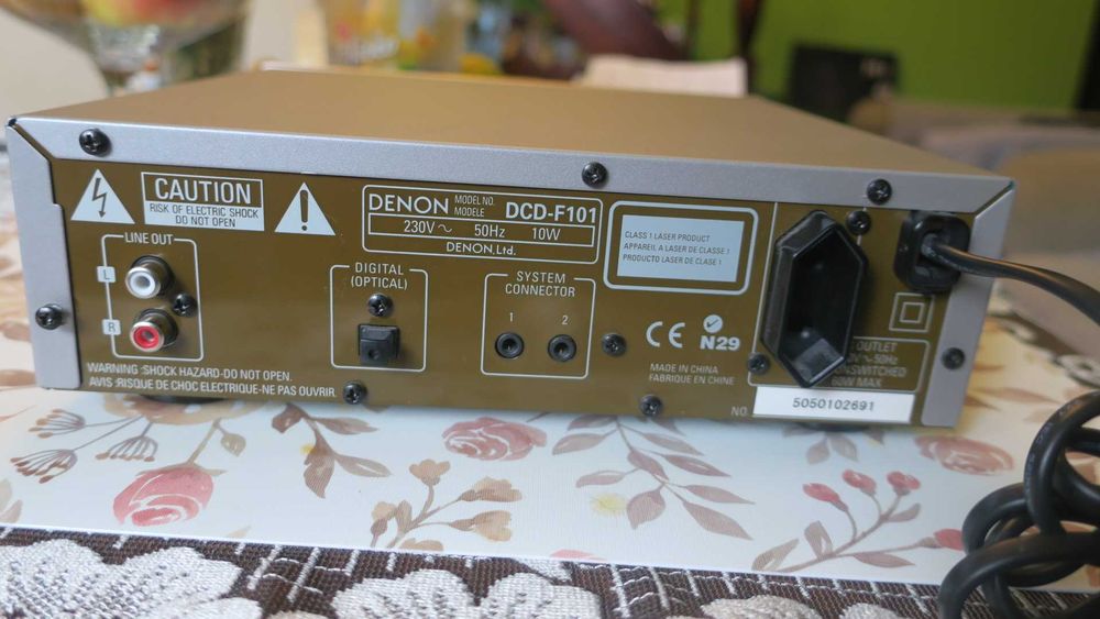 Odtwarzacz CD Denon DCD-F101