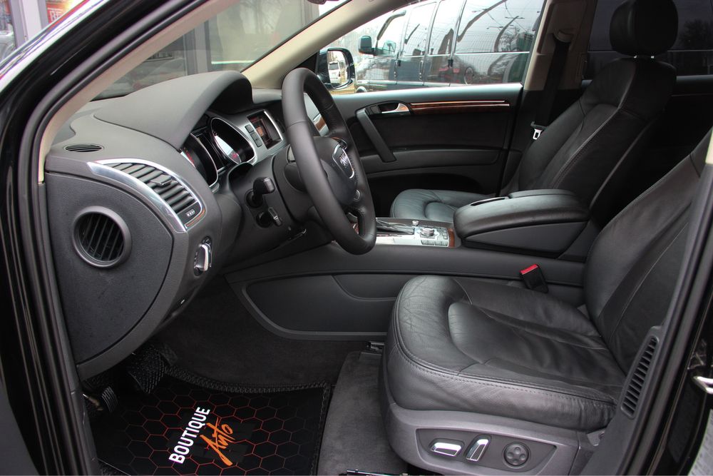 Продам Audi Q7 2013