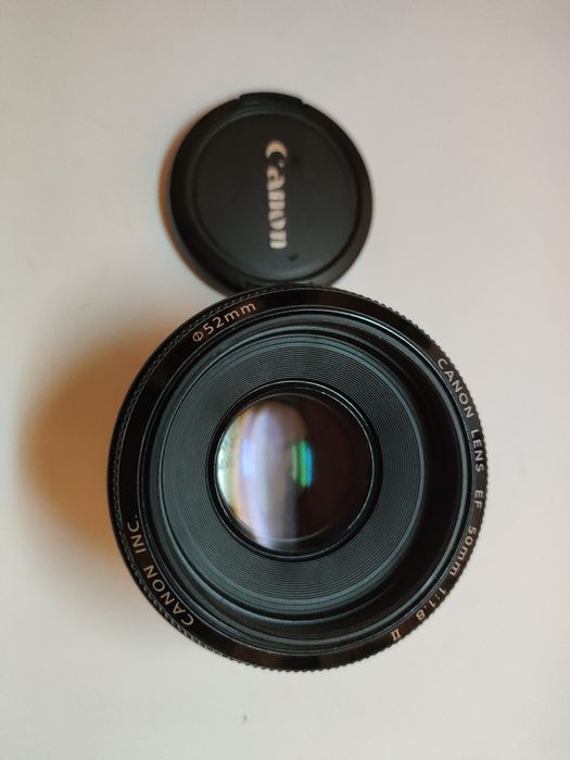 Canon 50mm F/1.8 II