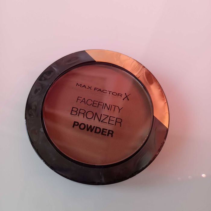 Max Factor Facefinity Bronzer Powder puder brązujący 002 Warm Tan 10 g