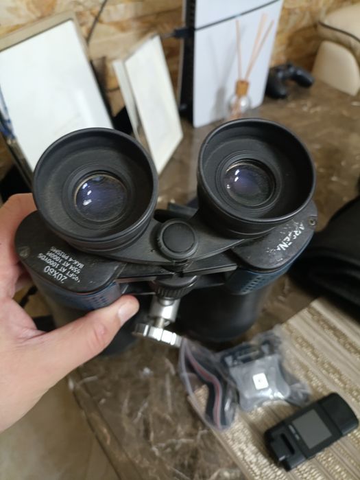 Продам бінокль в гарному стані