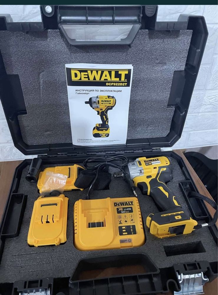Аккумуляторный гайковерт DeWalt DCF922D2T (36V, 6AH)