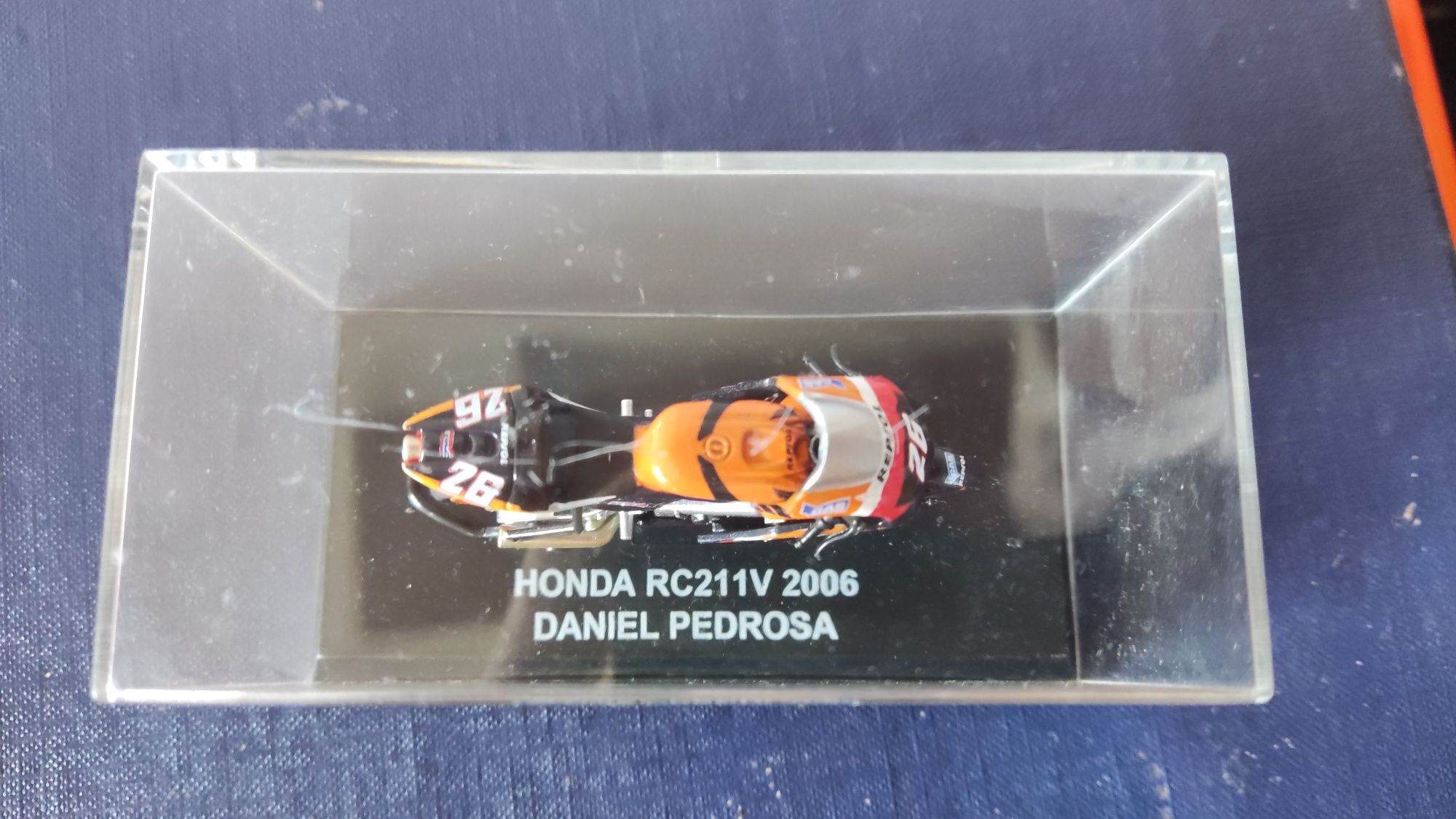 Mota de coleção Honda RC211V 2006 - Daniel Pedrosa